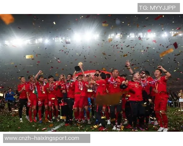 CCTV足球精彩瞬间回顾与分析助你了解赛事背后的故事与技巧